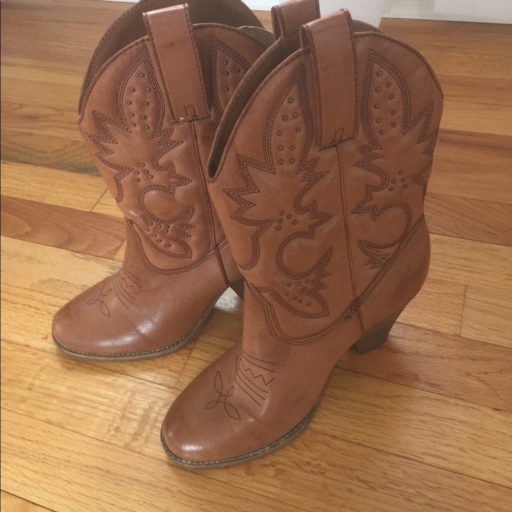 Mia boots